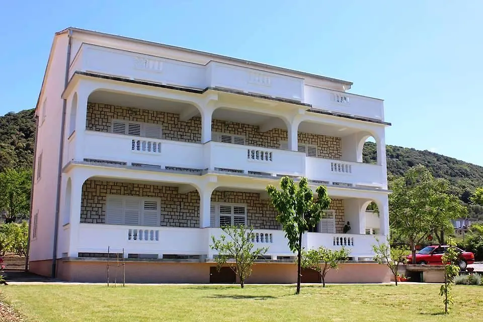 Rooms Viskic Rab Town